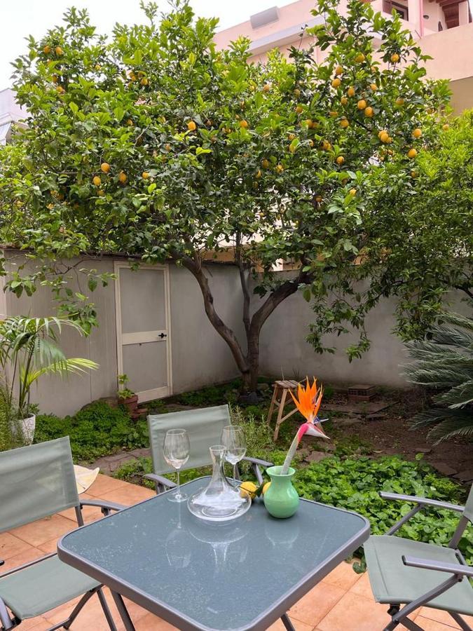 칼리아리 Tangerine Tree House 아파트 외부 사진